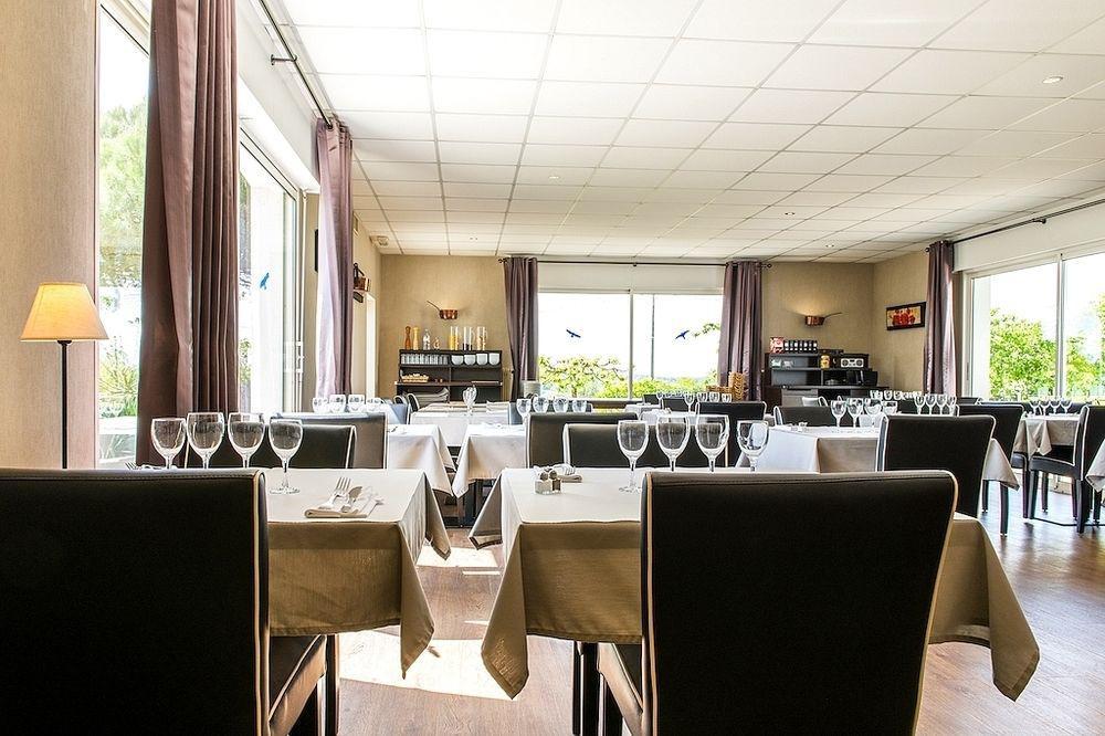 Logis Hotel Restaurant Des Chateaux Азе-ле-Ридо Екстер'єр фото
